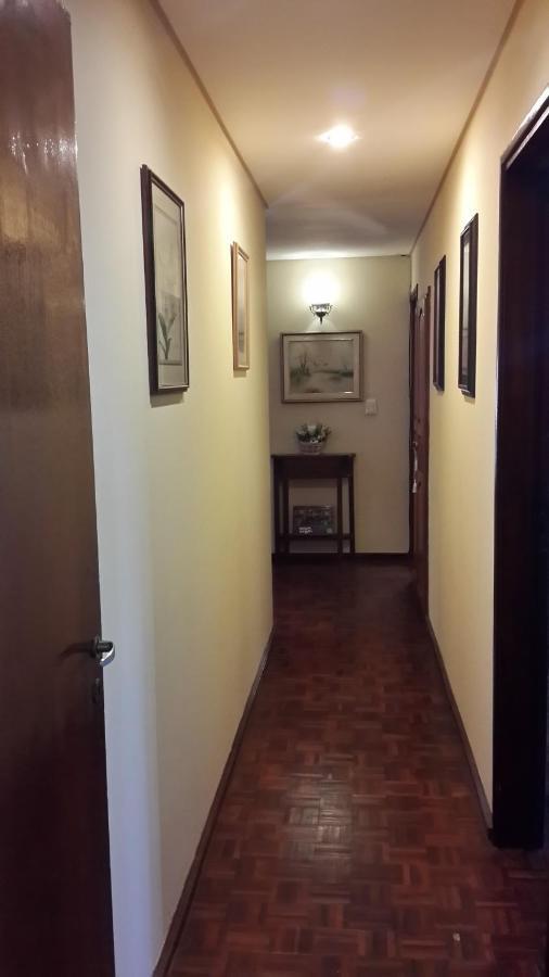 Casa Folks - Bed And Breakfast Puerto Iguazu Luaran gambar