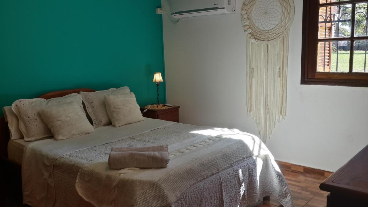 Casa Folks - Bed And Breakfast Puerto Iguazu Luaran gambar