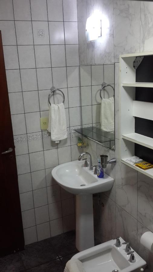 Casa Folks - Bed And Breakfast Puerto Iguazu Luaran gambar