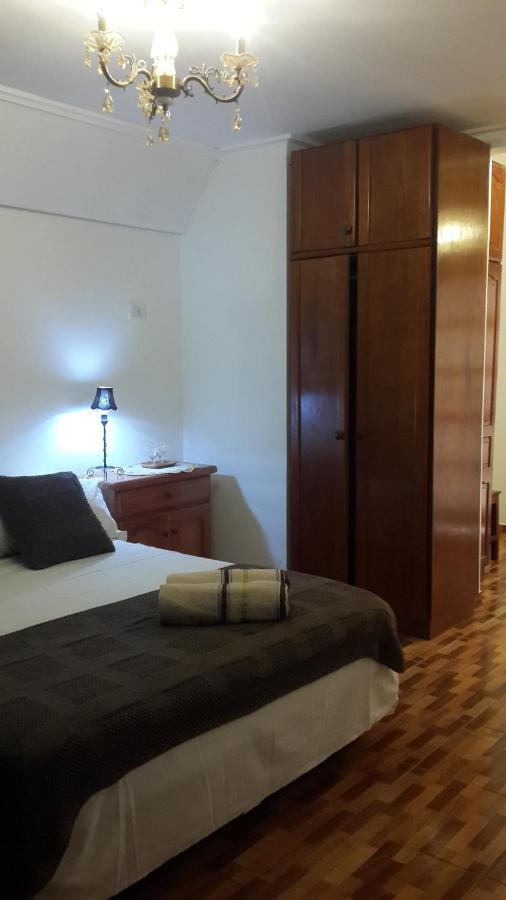 Casa Folks - Bed And Breakfast Puerto Iguazu Luaran gambar